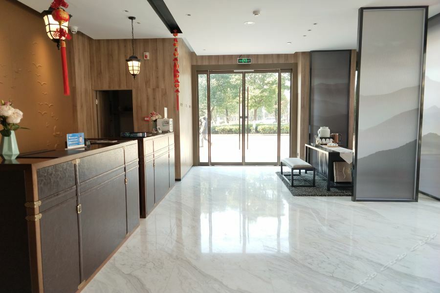Jinjiang Metropolo Hotel Nanjing Jiangjun Dadao Hehai University Branch Экстерьер фото